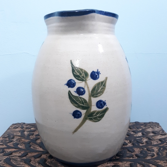 Vintage Pitcher Hand Thrown Studio Art Pottery Blueberries Blue White JoEl Maine - Picture 4 of 11